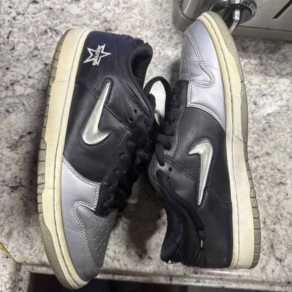 Nike SB Dunk Low Supreme Jewel Swoosh Silver Size 9.5 main image 5